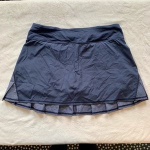 Lululemon Running/Tennis Skirt Sz 8 tall